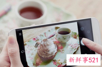 怎样拿手机拍照效果好