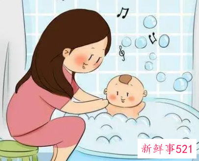 如何给婴幼儿洗澡步骤
