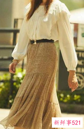 黄黑皮可以穿黑色吗