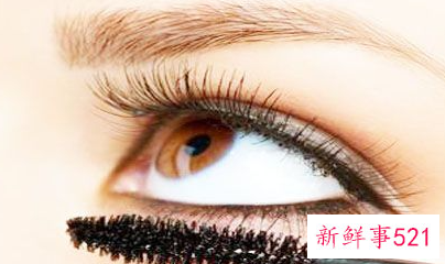 涂睫毛膏的正确方法