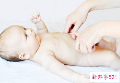 一月睡黄,二月哭肠,三月攒肚