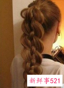 圆脸怎么扎头发显气质