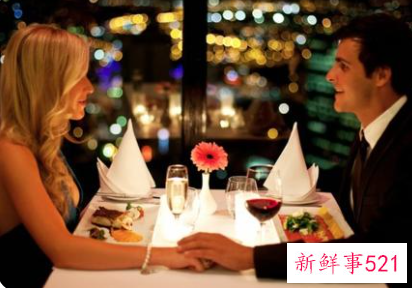 在学校怎么约女生出来