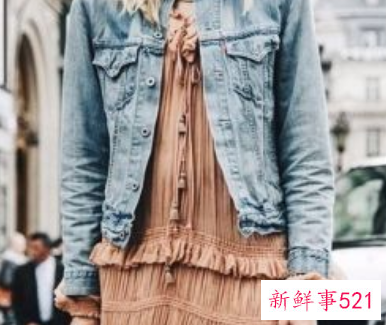 杏色裙子搭配什么颜色外套比较好一点