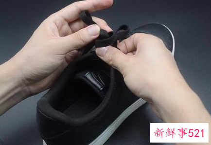系鞋带方法初学