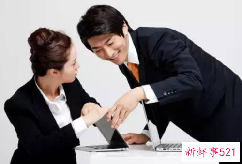 职场做些小动作获得完美的人际