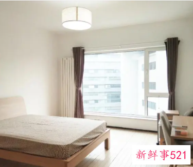 卧室不见阳光潮湿怎么办