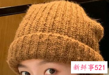 大饼脸戴什么帽子好看