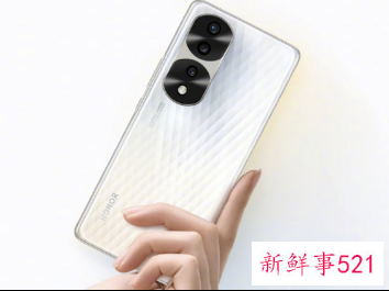 荣耀CEO回应将推出子品牌：需要观察一段时间