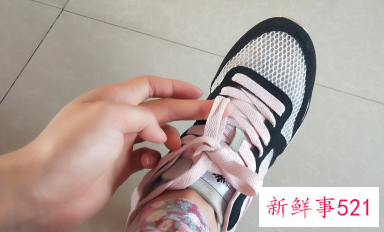 系鞋带方法初学