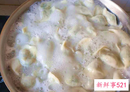 下水饺用冷水还是热水好