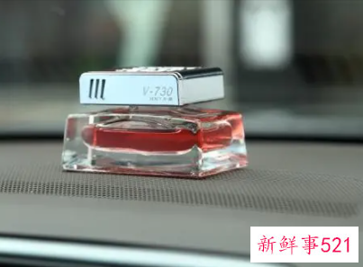 车载香水如何使用