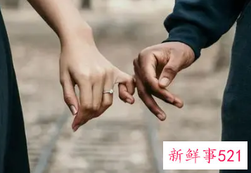 吵架后男人的表现决定了爱你的程度