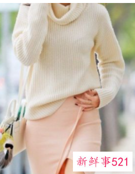 开叉长裙配什么上衣