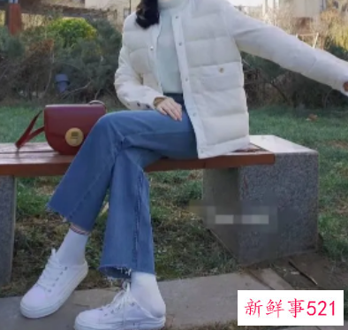 牛仔裤搭配什么羽绒服