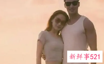 男生碰你腰代表什么