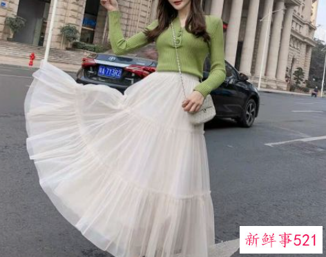 纱裙半身裙搭配什么上衣好看