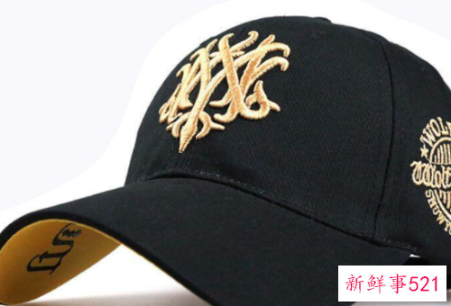 男人戴什么帽子比较好看