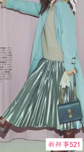 五十岁女人冬天半身裙搭配