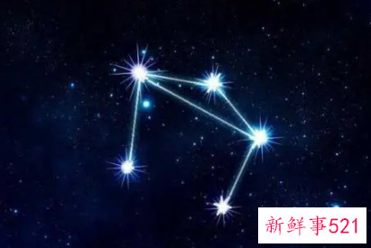 天枰座女生和哪个星座配