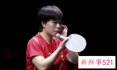 王曼昱4-2战胜王艺迪夺得冠军赛女单冠军