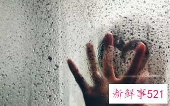 出轨痕迹的女人