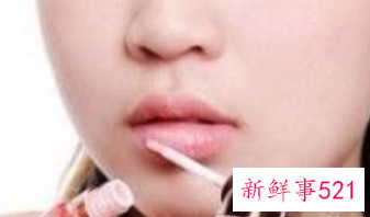 新手化淡妆的步骤和需要的化妆品