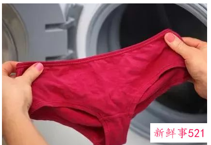 女士内裤放别人家门口的寓意是什么