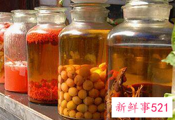 黑芝麻和什么泡酒最好