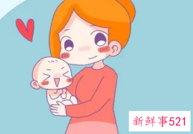 宝宝哭闹竖着抱就不哭是怎回事