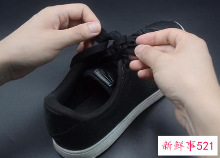 系鞋带方法初学