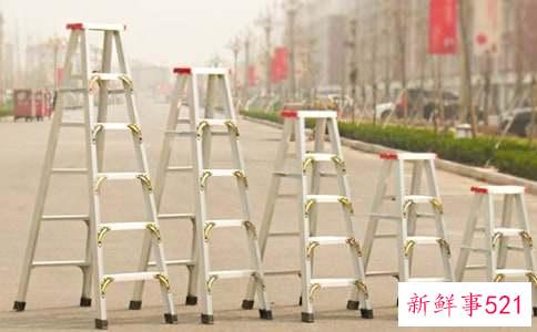 梦见下梯子很高很害怕