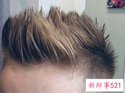 小男孩脸小适合什么发型