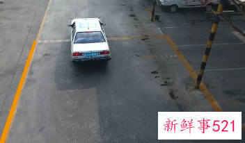 倒车入库看门把手