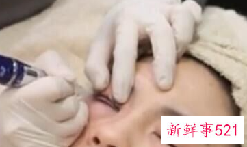 美瞳线是怎么做出来的
