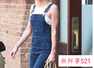 吊带牛仔长裤配牛仔上衣