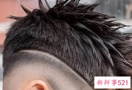 小男孩脸小适合什么发型