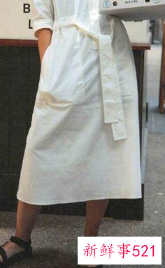 配裙子的百搭凉鞋