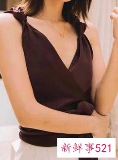 现在女孩穿什么衣服合适