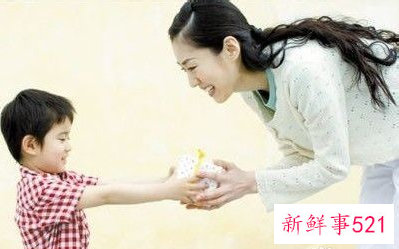 如何正确奖励孩子