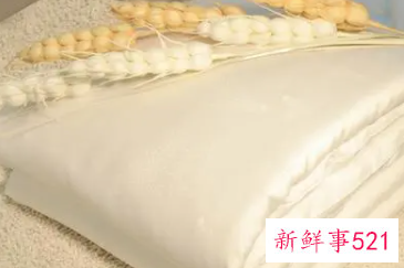 蚕丝被几斤冬天盖暖和