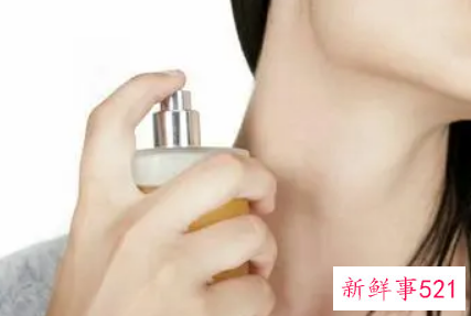 如何喷香水才是比较正确的