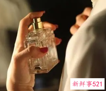如何喷香水才是比较正确的