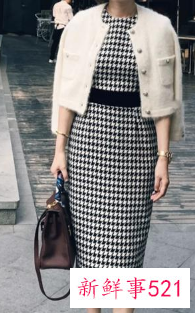 48岁女人怎么选裙子