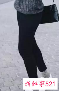 休闲运动鞋配什么裤子女