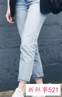 休闲运动鞋配什么裤子女