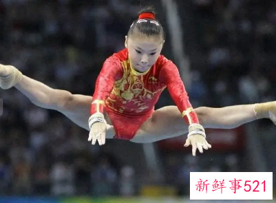 为什么体操女队年龄都偏小