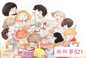 梦见很多人在一起吃饭什么意思