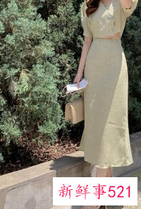 48岁女人怎么选裙子