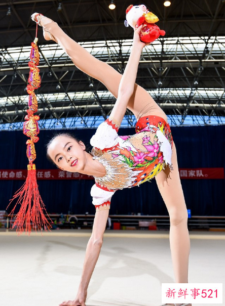 为什么体操女队年龄都偏小